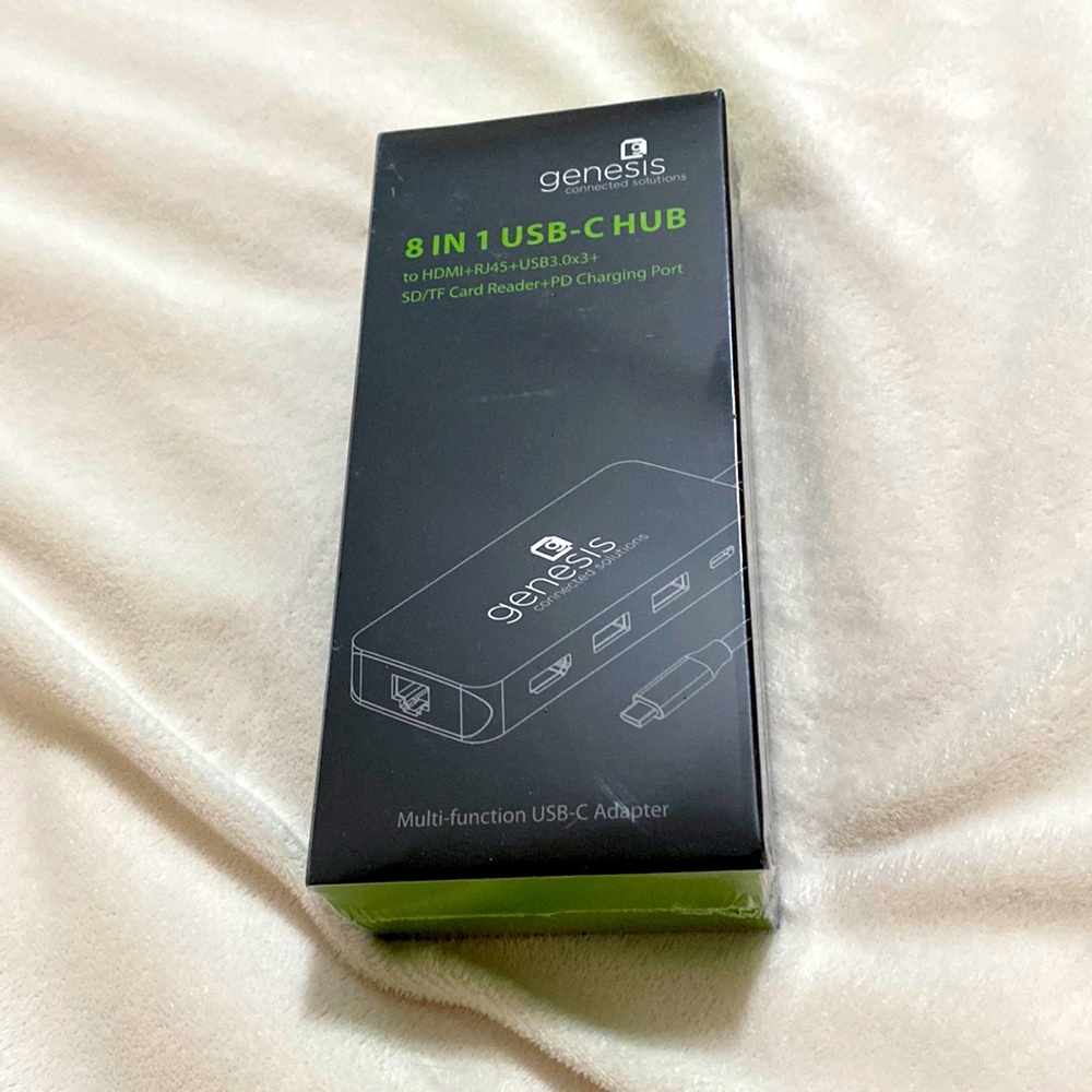 Genesis connected solutions 8 in 1 usb-C HUB to HDMI+RJ45+USB3.0.3+ SD/TF Card